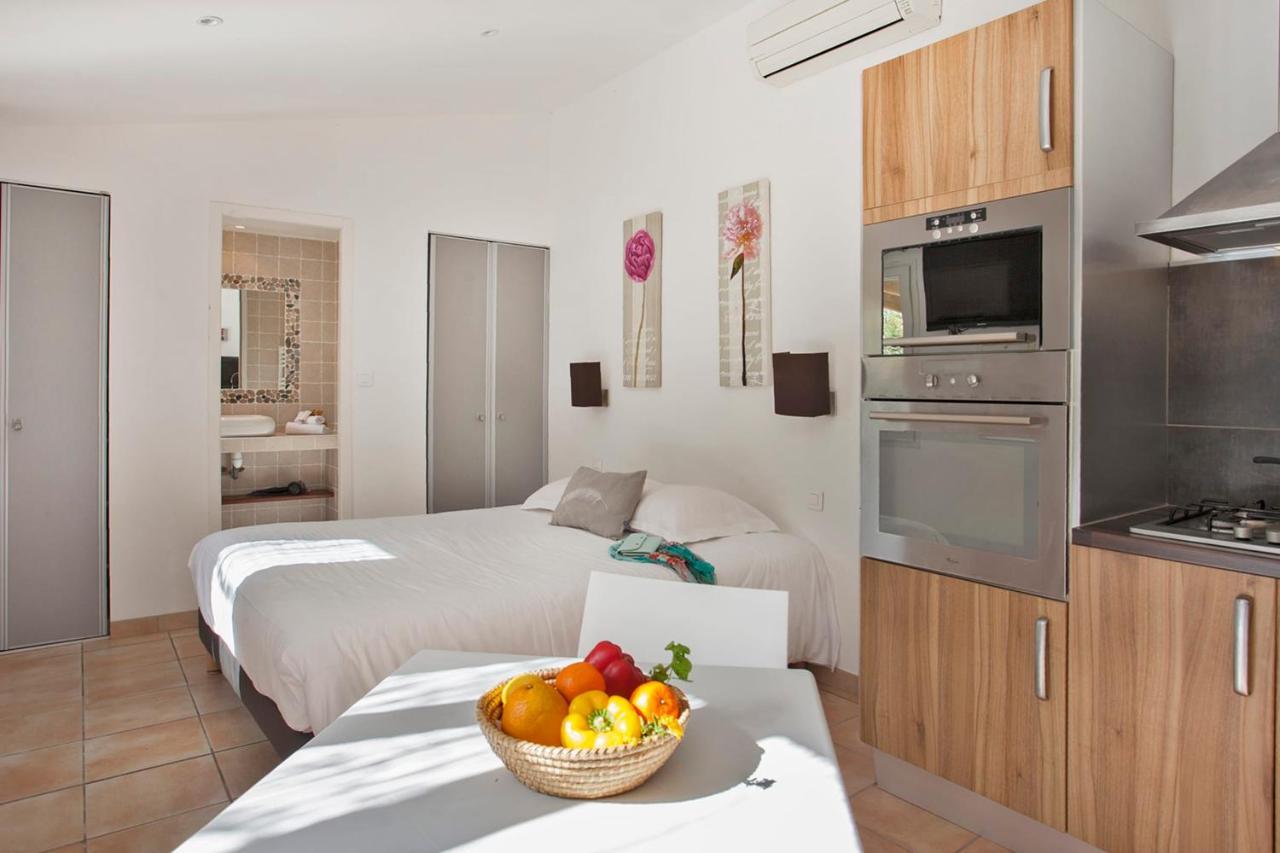Willa Amarylis A Calvi Location 2 Pers Avec Clim Jardin Piscine Et Barbecue Zewnętrze zdjęcie